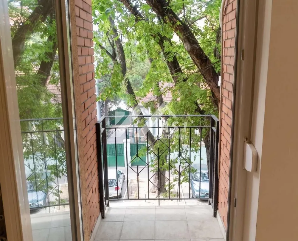 Izdavanje, stan, 24m², Bulevar Oslobodjenja, Novi Sad Sve Podlokacije