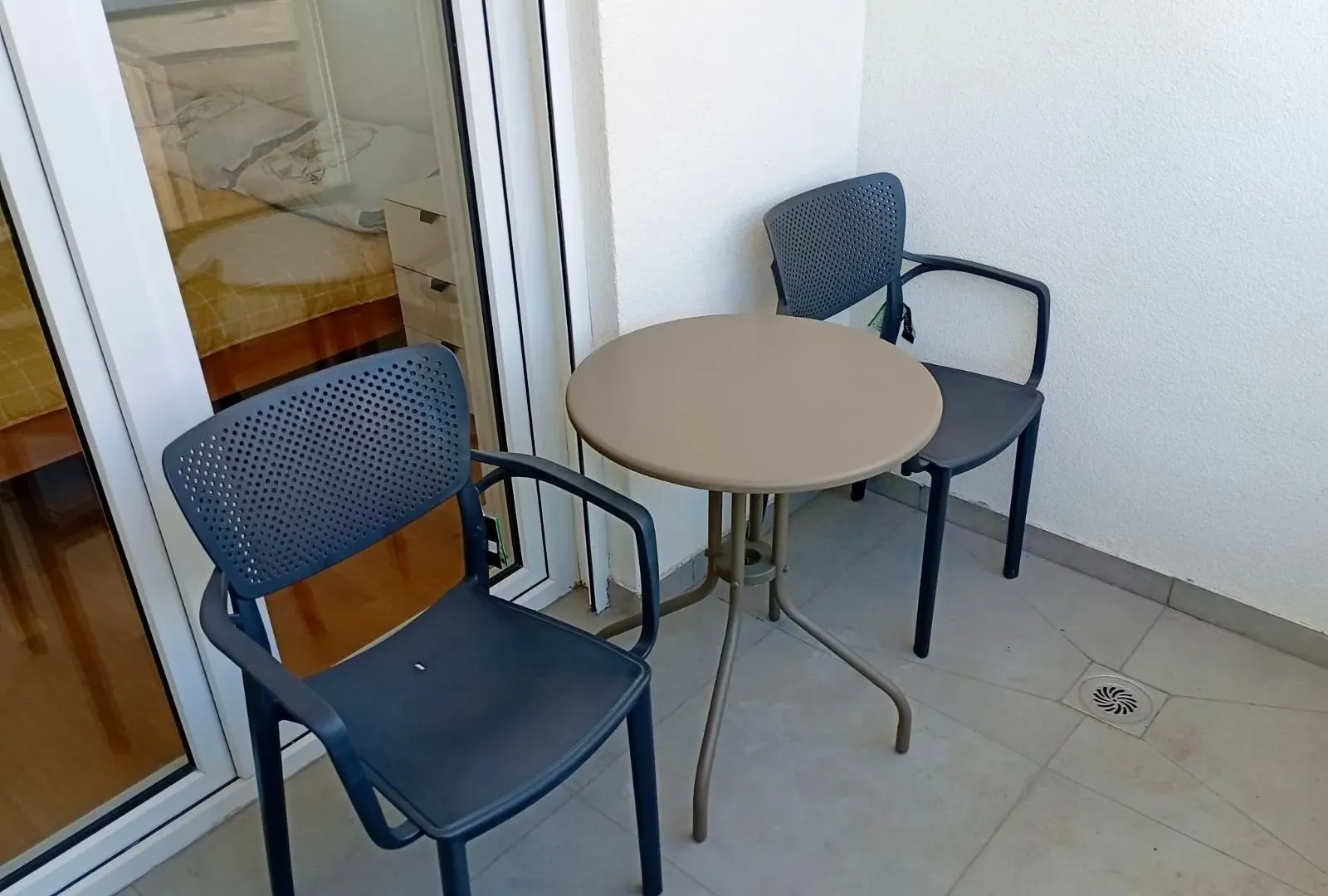 Rent, one bedroom apartment, 47m², Centar, Bar