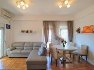 Izdavanje, dvosoban stan, 70m², Lazi, Budva - image 4