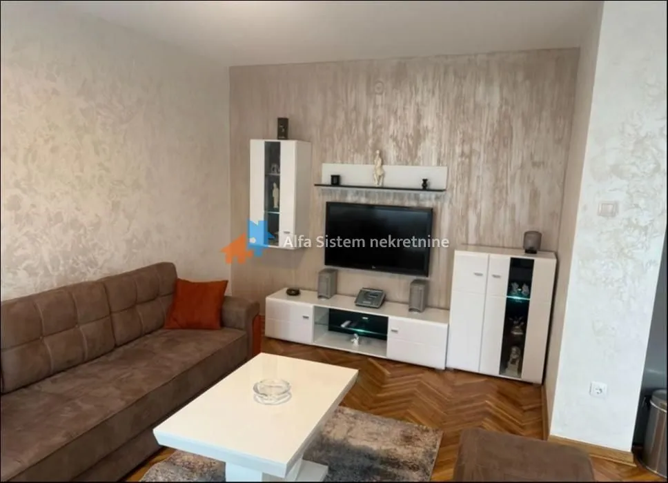 Izdavanje, dvosoban stan, 55m², Stari Grad, Beograd