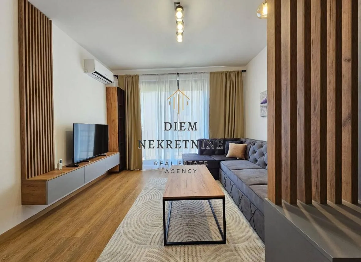 Rent, two bedroom apartment, 55m², Centar, Bar