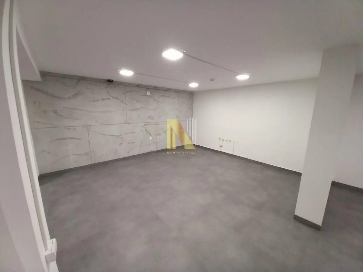 Sale, office space, 288m², Grbavica, Novi Sad Sve Podlokacije