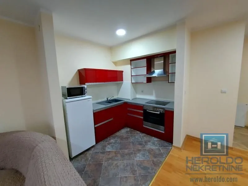 Rent, one bedroom apartment, 61m², Vašarište, Jagodina