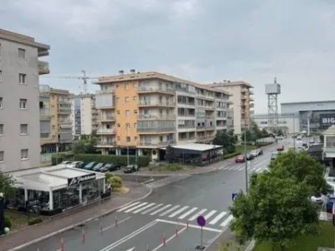 Rent, two bedroom apartment, 75m², City Kvart, Podgorica - image 9