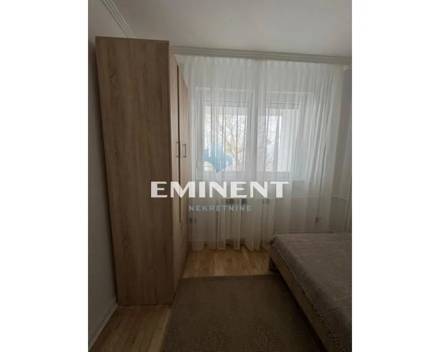 Rent, four bedroom apartment, 120m², Savski Venac, Beograd