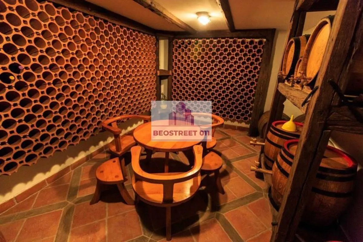 Sale, house, 1200m², Stari Grad, Budva
