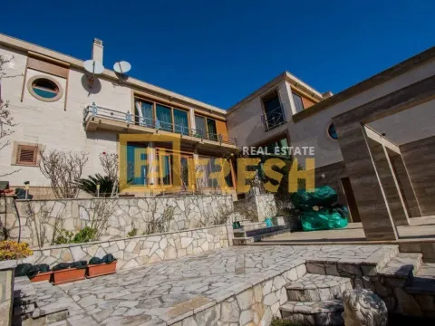 Sale, house, 550m², Budva, Crna Gora - image 38