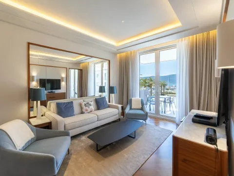 Prodaja, jednosoban stan, 81m², Porto Montenegro, Tivat - image 3