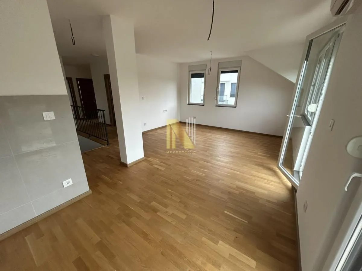 Rent, office space, 92m², Alibegovac, Petrovaradin