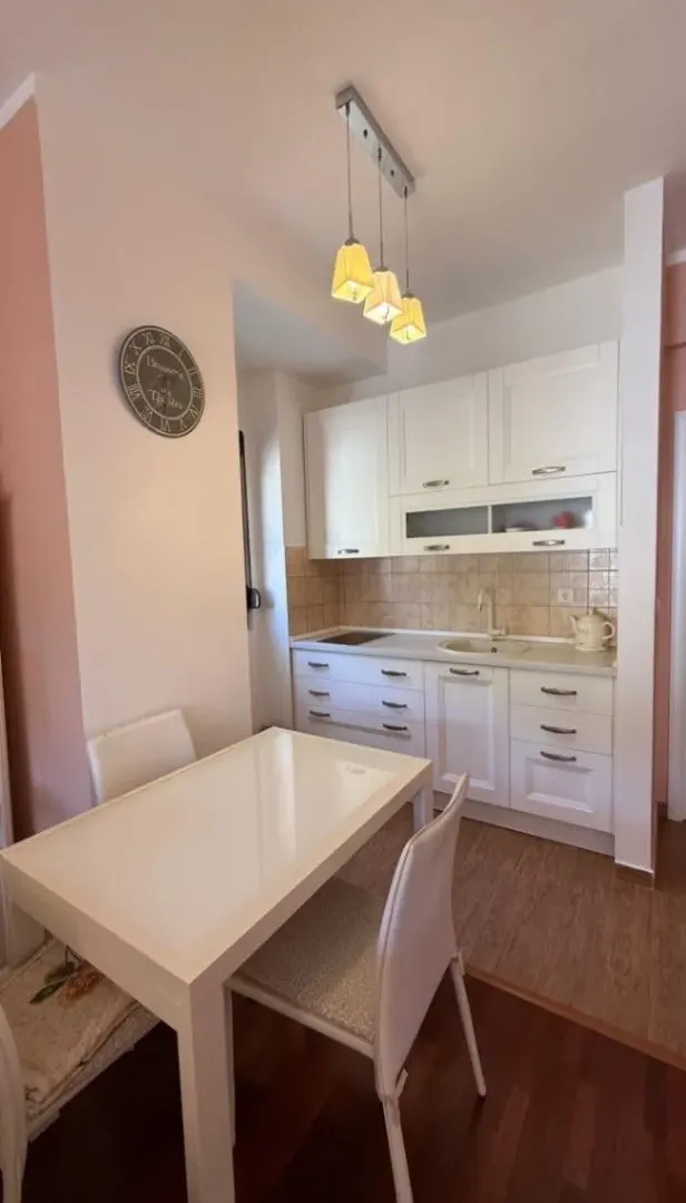 Sale, two bedroom apartment, 61m², Petrovac, Budva