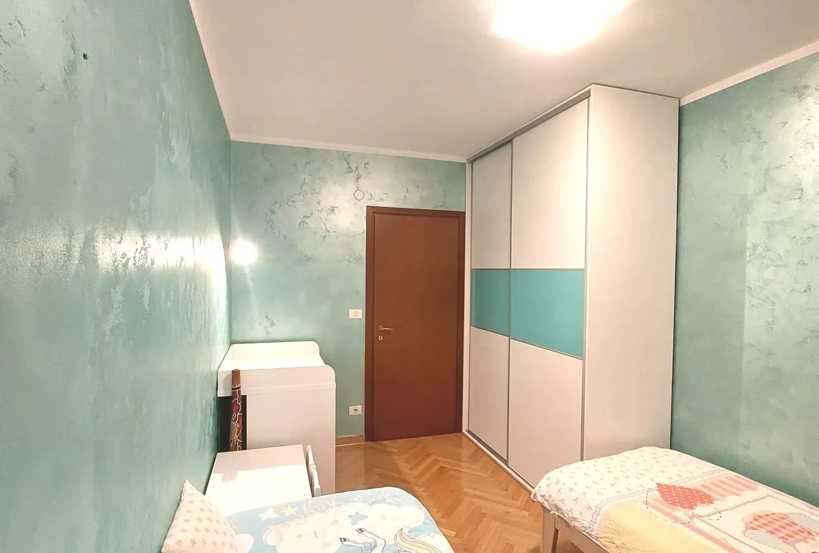 Izdavanje, dvosoban stan, 88m², City Kvart, Podgorica