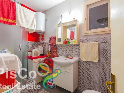 Prodaja, kuća, 180m², Masline, Podgorica - image 7