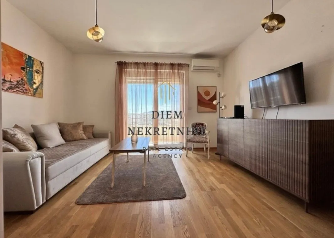 Izdavanje, garsonjera, 33m², City Kvart, Podgorica