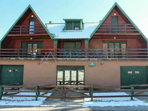 Prodaja, kuća, 330m², Žabljak, Crna Gora