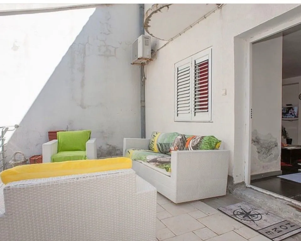 Prodaja, dvosoban stan, 61m², Petrovac, Budva