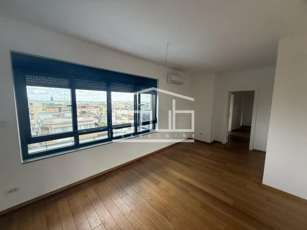 Rent, four bedroom apartment, 172m², Čukarica, Beograd