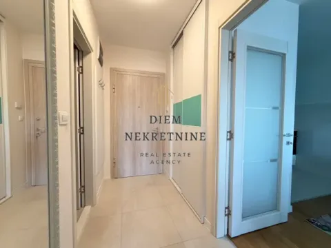 Rent, one bedroom apartment, 50m², Central Point, Podgorica - image 9