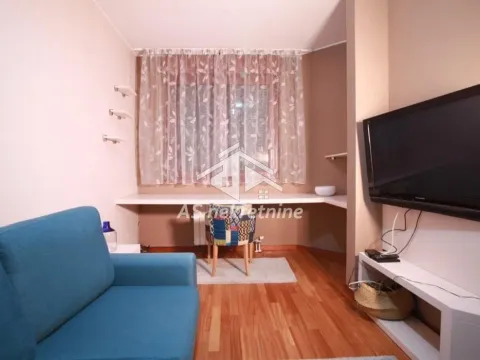 Izdavanje, četvorosoban stan, 197m², Vukov Spomenik, Zvezdara Sve Podlokacije - image 18