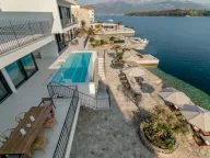 Izdavanje, kuća, 676m², Đuraševići, Tivat - image 54