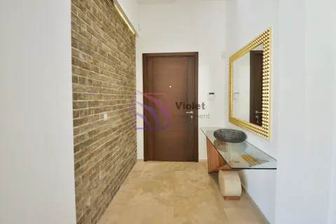 Prodaja, trosoban stan, 218m², Centar, Budva - image 18