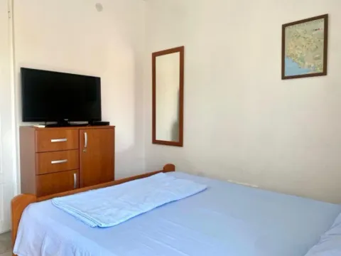 Izdavanje, garsonjera, 30m², Tivat, Crna Gora - image 5