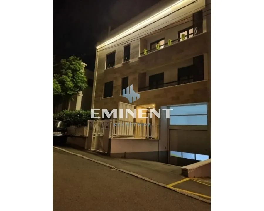 Rent, apartment, 42m², Lipov Lad, Zvezdara Sve Podlokacije