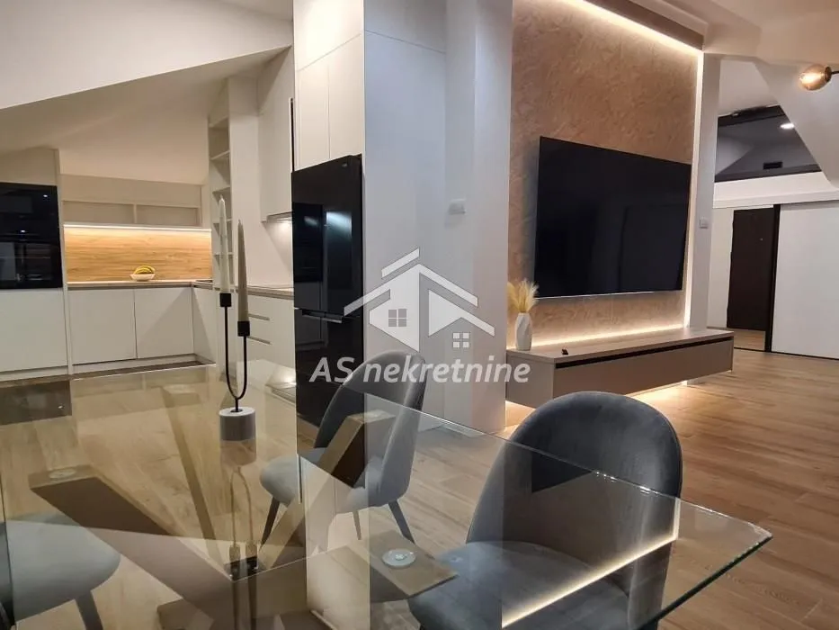 Rent, three bedroom apartment, 360m², Savski Venac, Beograd