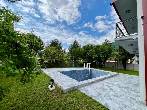 Izdavanje, kuća, 144m², Centar, Danilovgrad - image 3