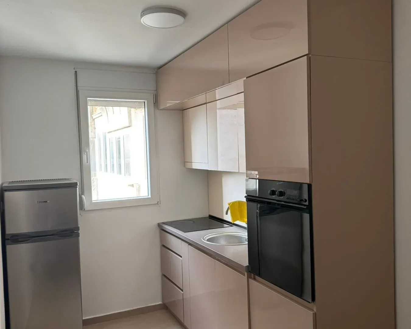 Rent, one bedroom apartment, 50m², Centar, Bar