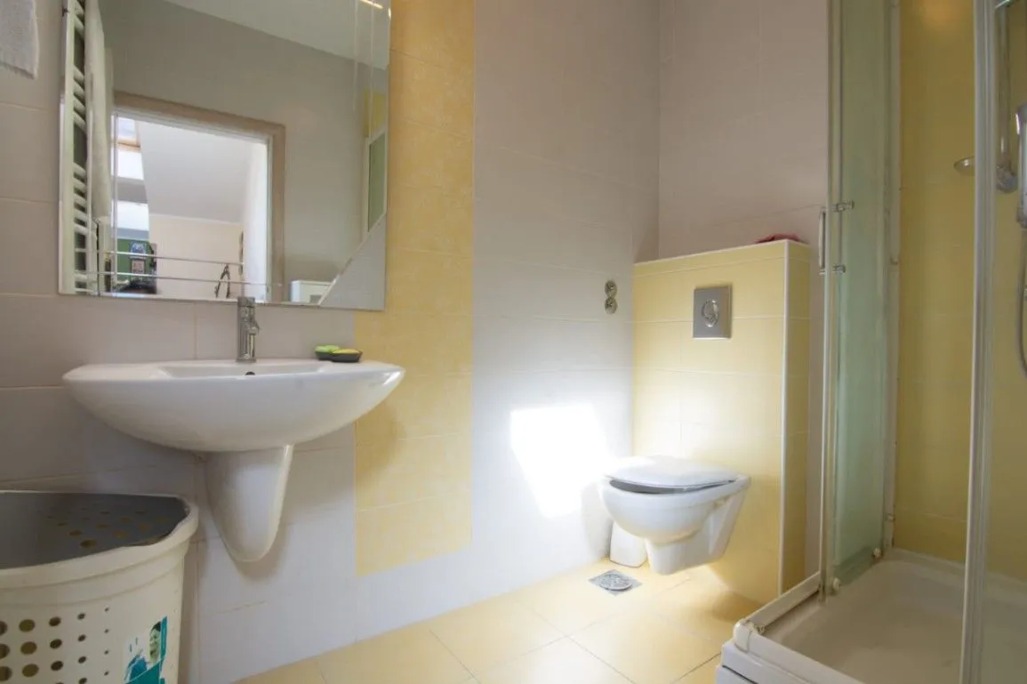 Izdavanje, kuća, 230m², Bezanijska Kosa 1, Bežanijska Kosa Sve Podlokacije