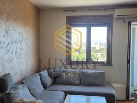 Izdavanje, jednosoban stan, 38m², Pobrežje, Podgorica - image 2