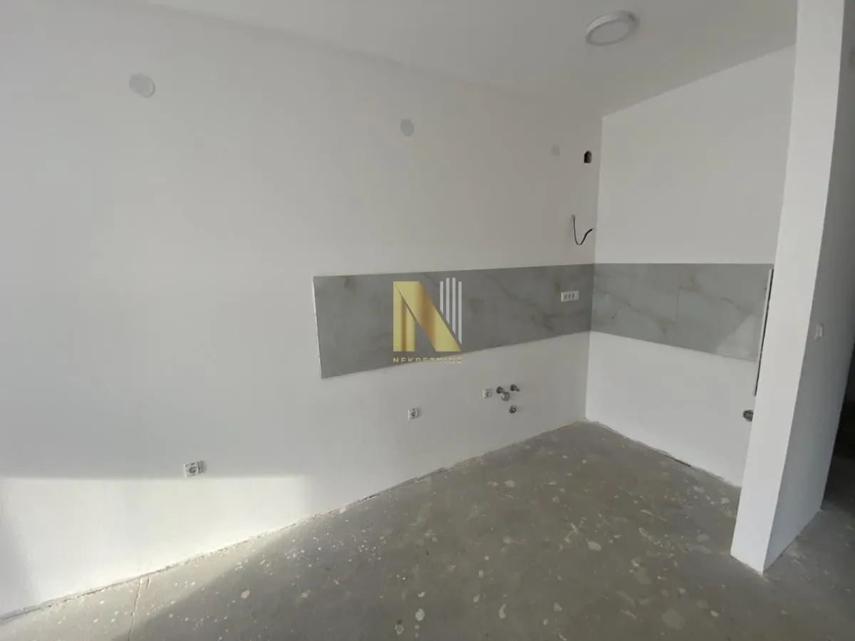 Prodaja, trosoban stan, 61m², Alibegovac, Petrovaradin