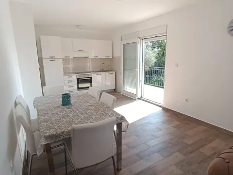 Rent, three bedroom apartment, 88m², Kavač, Kotor - image 10