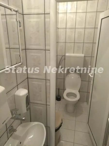 Rent, office space, 450m², Veternik, Novi Sad Sve Podlokacije