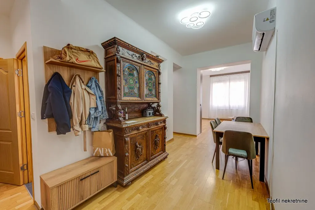 Rent, three bedroom apartment, 82m², Stari Grad, Beograd