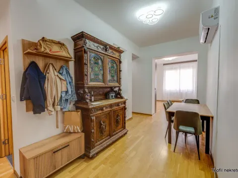 Rent, three bedroom apartment, 82m², Stari Grad, Beograd - image 14