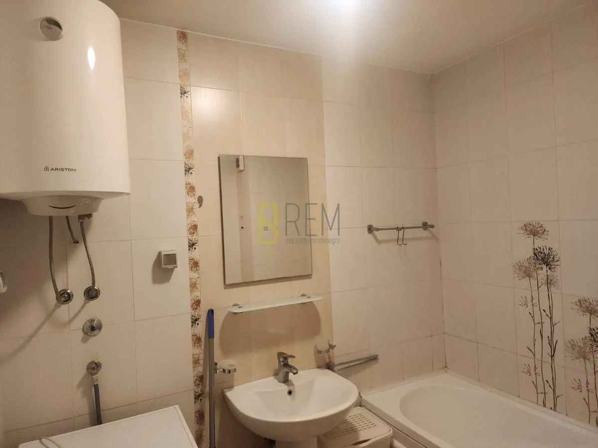 Rent, two bedroom apartment, 68m², Stari Aerodrom, Podgorica