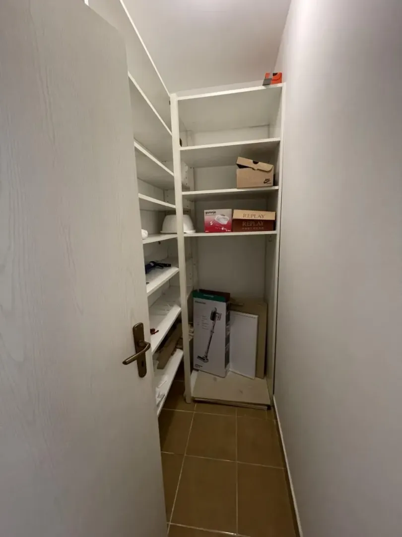 Izdavanje, trosoban stan, 70m², Novi Beograd Blok 62, Novi Beograd Sve Podlokacije