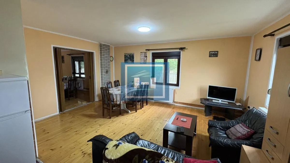 Prodaja, kuća, 275m², Mali Popović, Jagodina