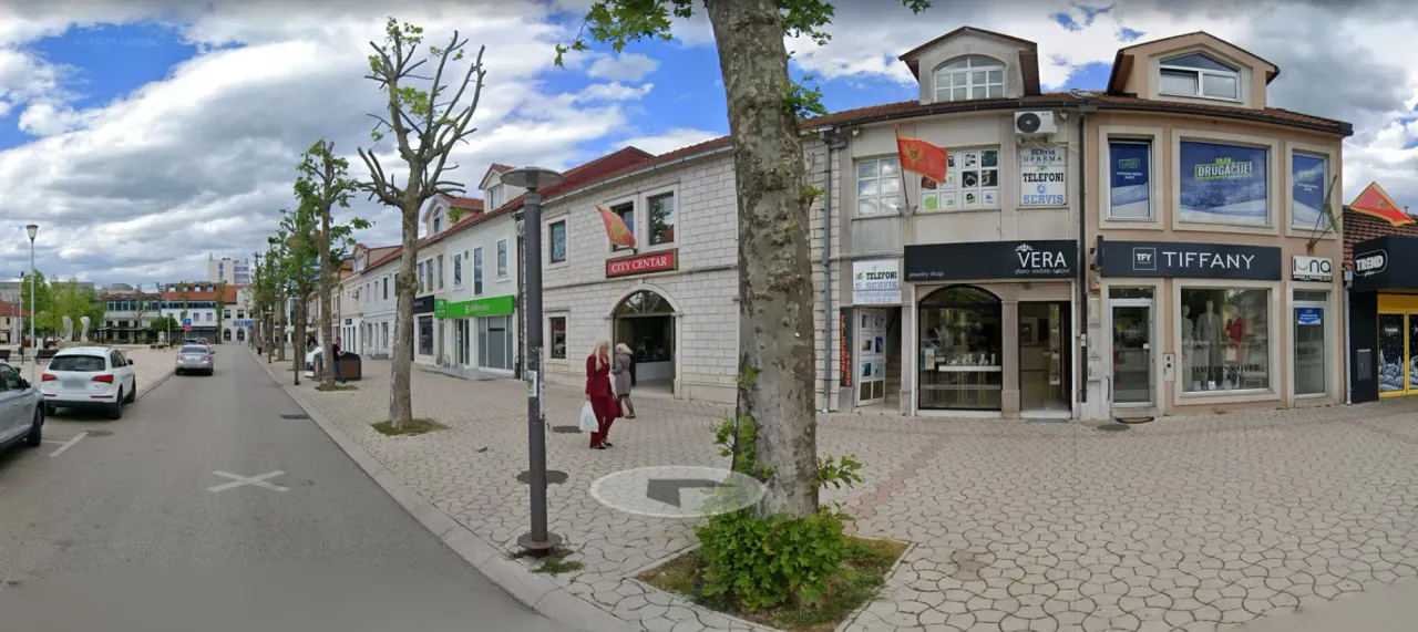 Izdavanje, poslovni prostor, 27m², Centar, Nikšić