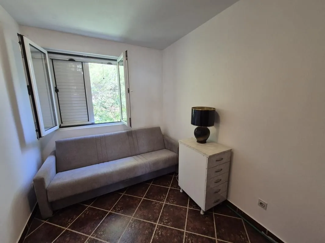 Sale, two bedroom apartment, 44m², Sutomore, Bar
