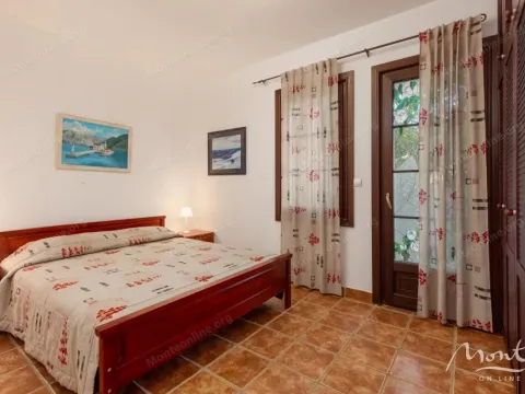 Sale, two bedroom apartment, 84m², Kostanjica, Kotor - image 9