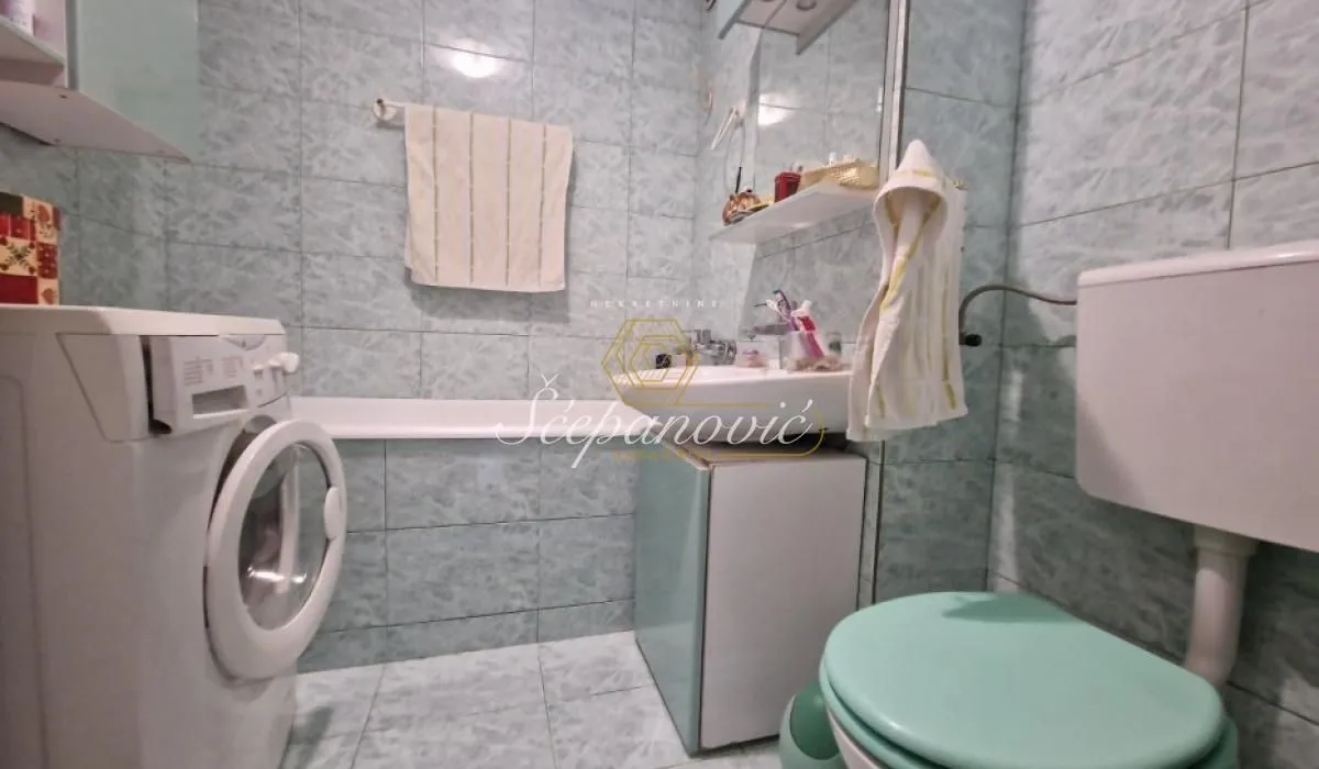 Prodaja, trosoban stan, 64m², Liman 4, Novi Sad Sve Podlokacije