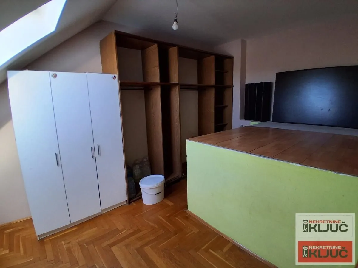 Izdavanje, četvorosoban stan, 94m², Nova Detelinara, Novi Sad Sve Podlokacije
