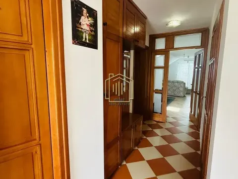 Izdavanje, dvosoban stan, 70m², Dalmatinska ulica, Podgorica - image 10
