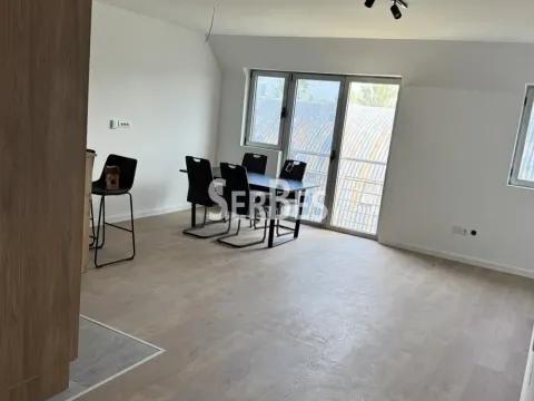 Izdavanje, jednosoban stan, 32m², Bulevar Evrope, Novi Sad Sve Podlokacije - image 1