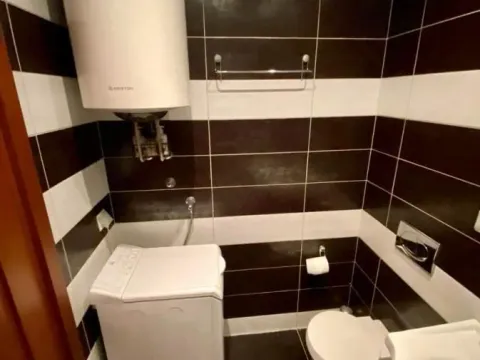 Izdavanje, stan, 53m², Centar, Podgorica - image 12