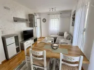 Izdavanje, dvosoban stan, 61m², Zagorič, Podgorica - image 3