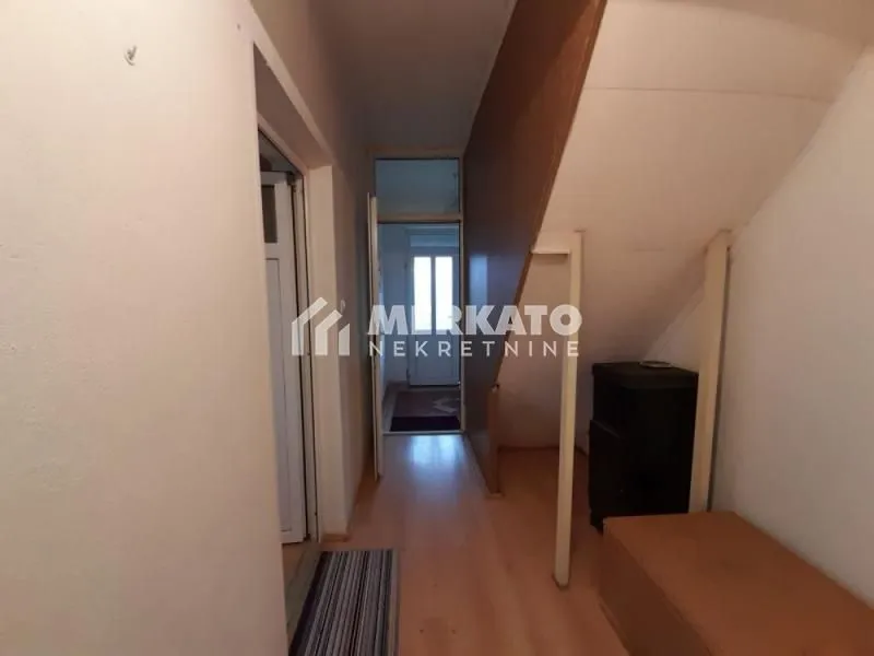 Prodaja, kuća, 242m², Gradnulica, Zrenjanin
