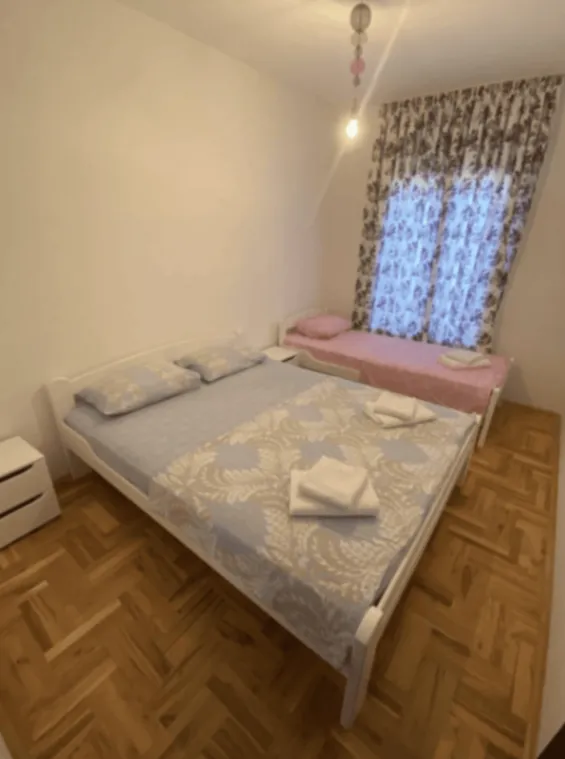 Rent, one bedroom apartment, 47m², Bečići, Budva